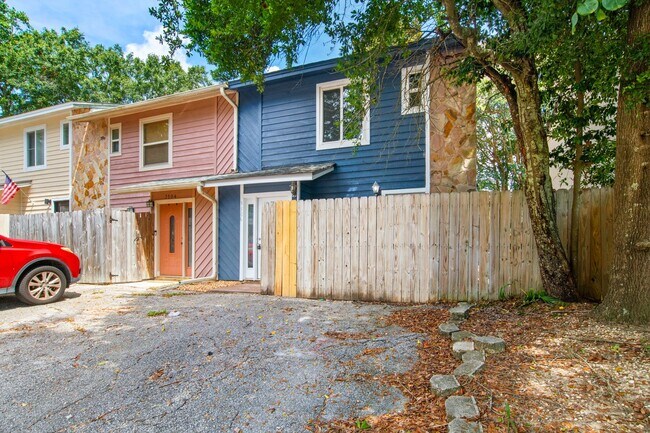 Building Photo - 3506 Parkwood Ave