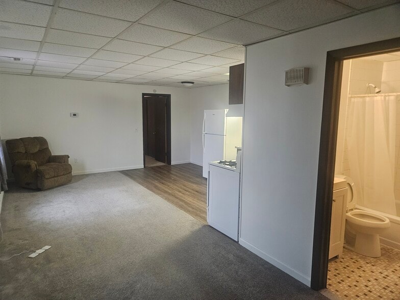 Building Photo - 2974 Genesee St