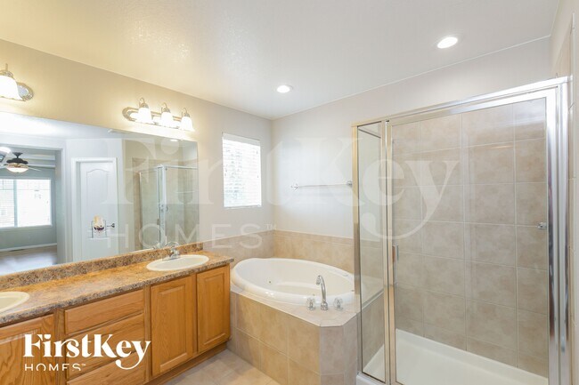 Building Photo - 10518 Ouray St