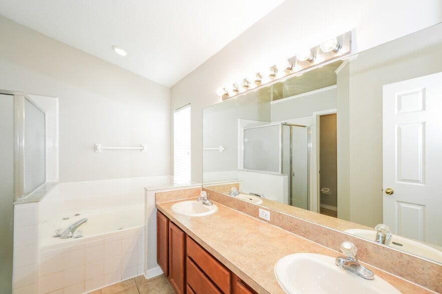 Building Photo - 8606 Baneberry Ct
