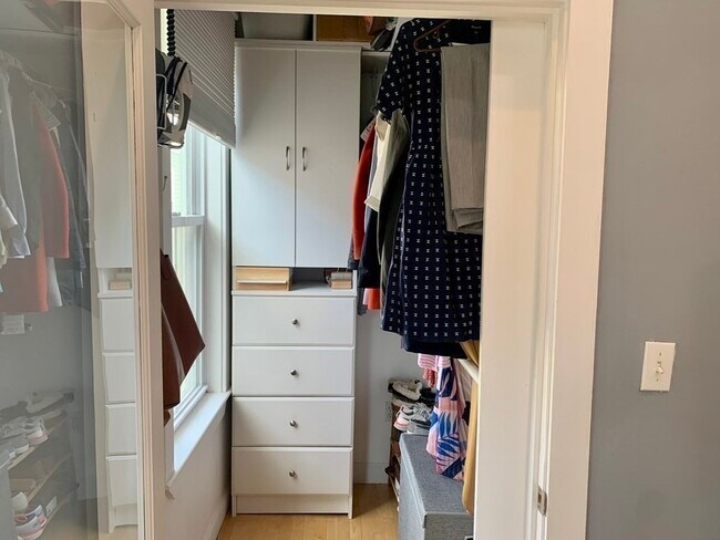 Building Photo - 371 Cardinal Medeiros Ave