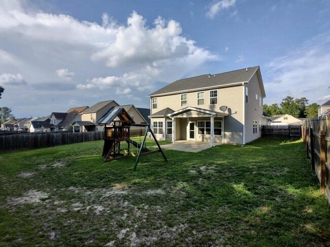 Building Photo - 1525 Gallant Fox Ct