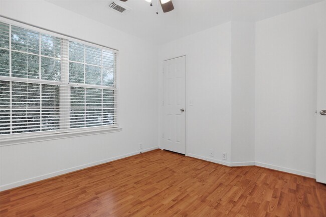 Building Photo - 17627 S Summit Canyon Dr