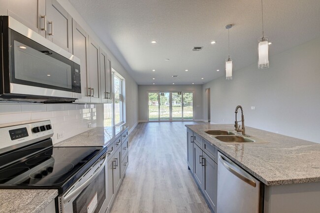 Building Photo - Modern 3/2 Home w/ garage for Rent- Delray...