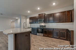 Building Photo - 422 Sabine River