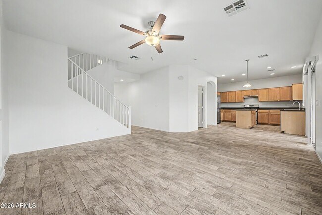 Building Photo - 3983 S Crosscreek Dr