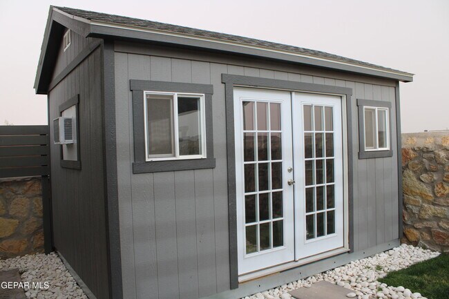 Building Photo - 13416 Cinderford Ave