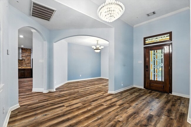 Building Photo - 232 County Rd 633