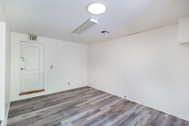 Building Photo - 6340 Wilbur Ave