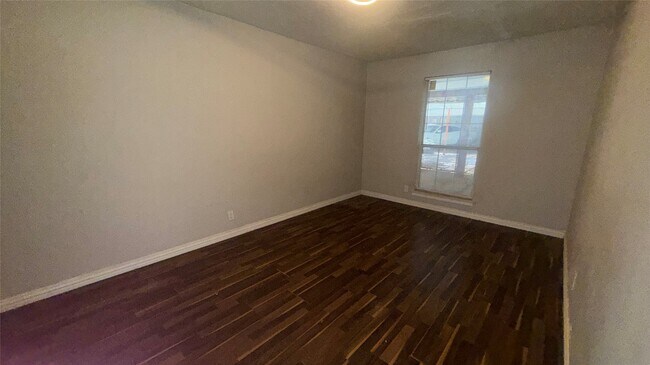 Building Photo - 710 Colquitt St