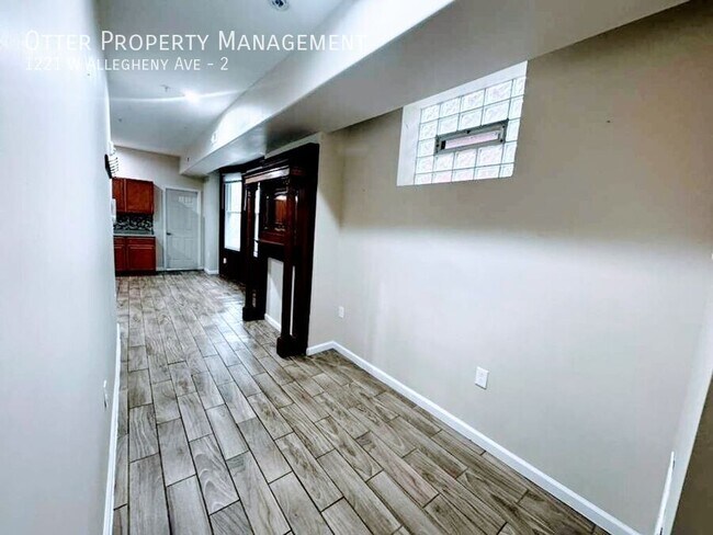 Building Photo - 1221 W Allegheny Ave