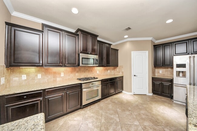 Building Photo - 12131 Cove Ridge Ln