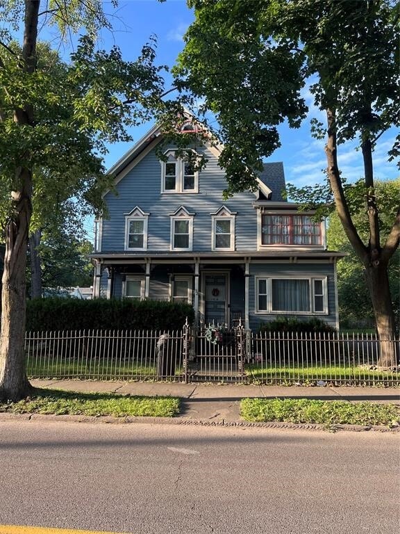 Building Photo - 32 North St