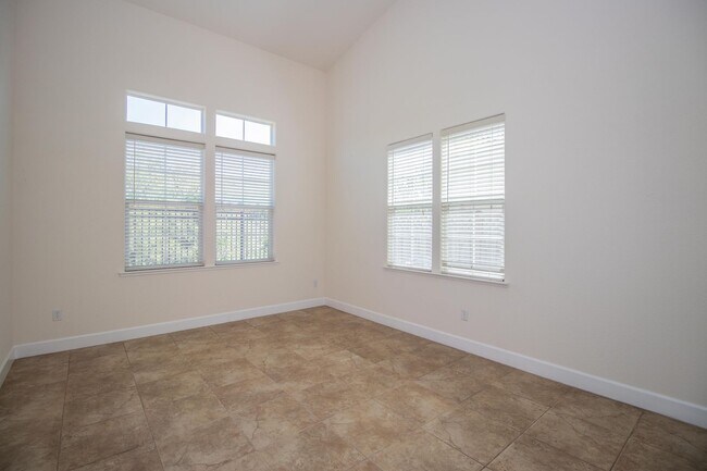 Building Photo - 4 Bedroom 3 Bathroom House | AMSI | Alexandr Metlinski