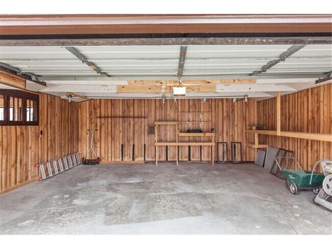 Building Photo - 5449 42nd Ave S