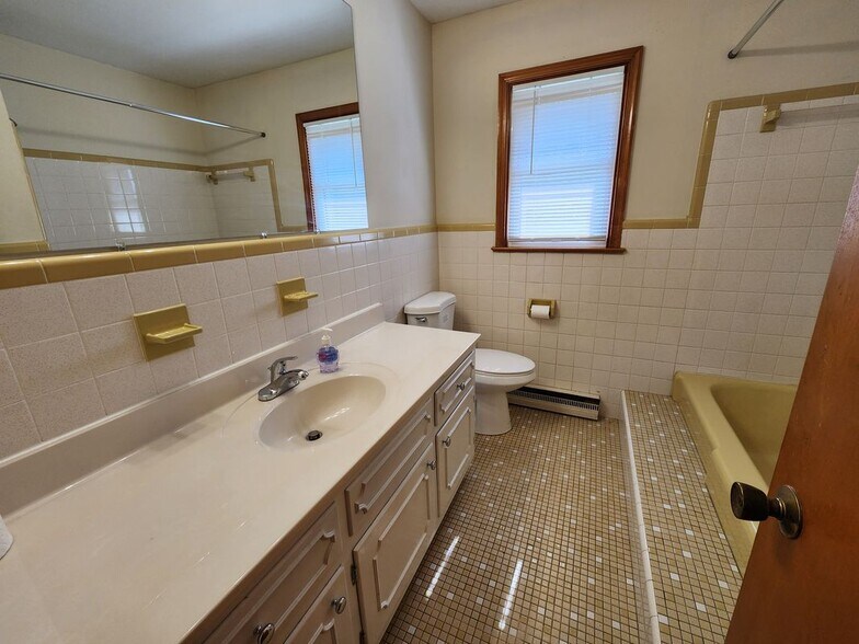 Building Photo - 6339 Tammy Ln