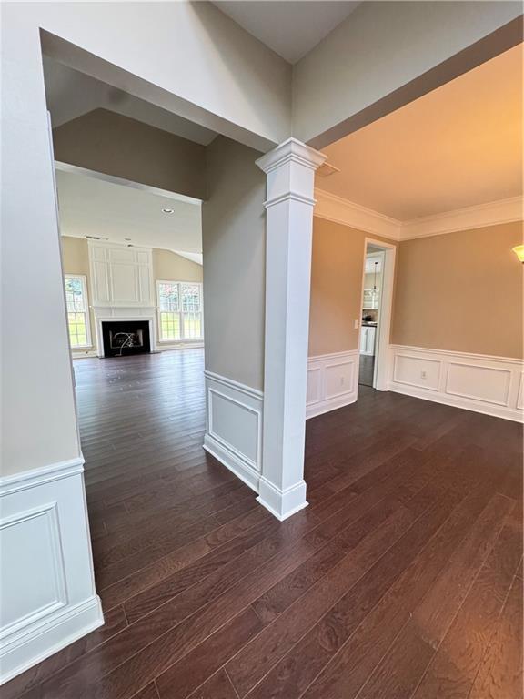 Building Photo - 7880 Brookwood Way