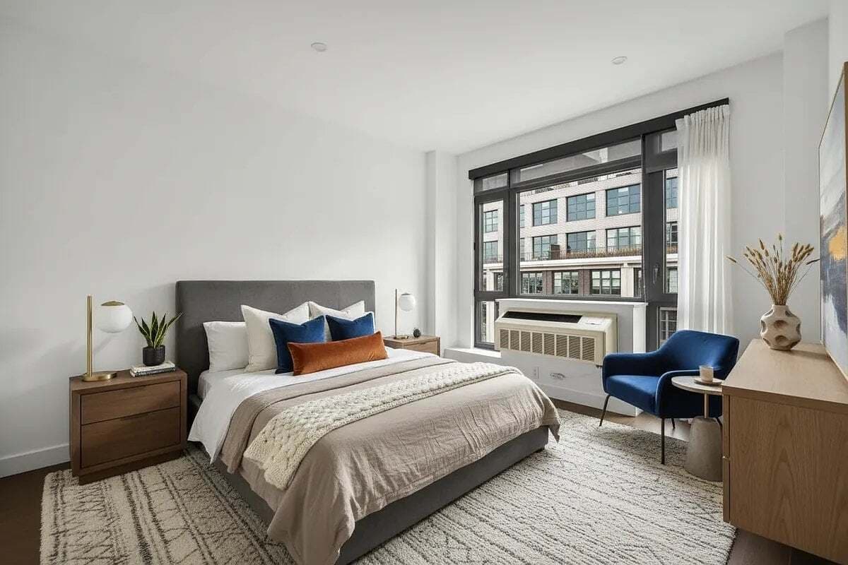 Building Photo - 181 Front St