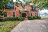 Building Photo - 4437 University Blvd