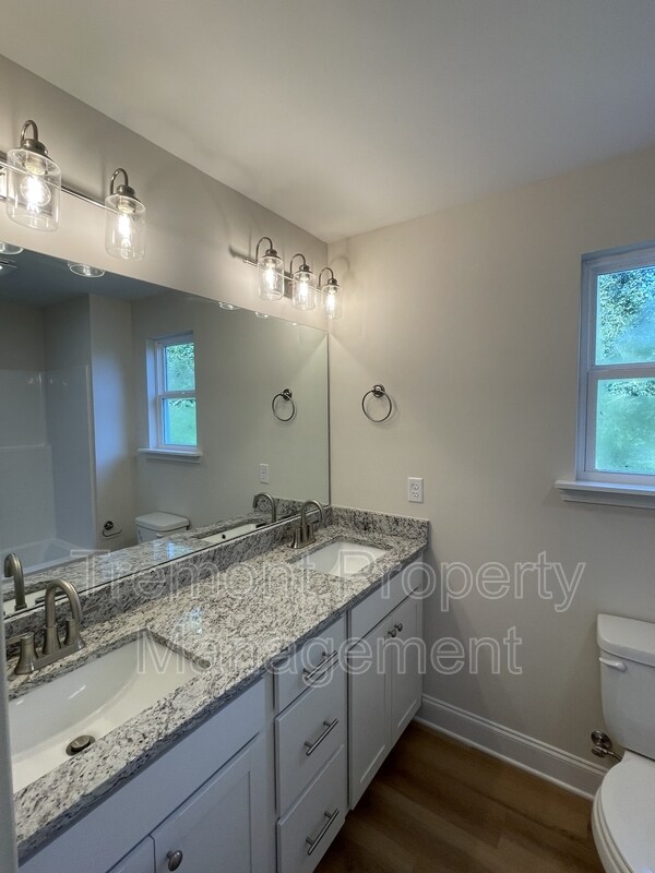 Building Photo - 2719 Orton St