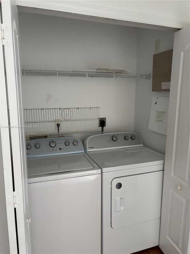Building Photo - 3461 SW 170th Terrace