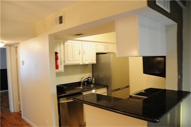 Building Photo - 6001 Reims Rd