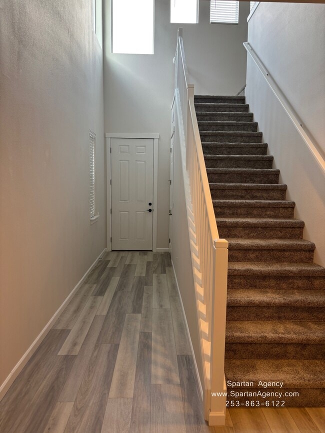 Building Photo - 15017 Tyee Dr E
