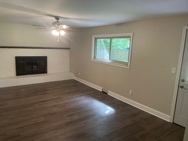 Building Photo - 8579 Renford Ct