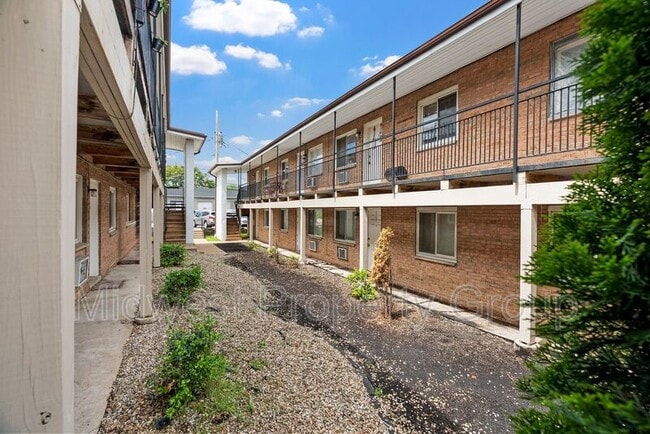 Building Photo - 3716 Geraldine Ave