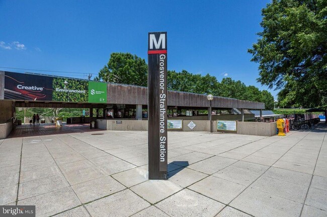 Building Photo - 10500 Rockville Pike