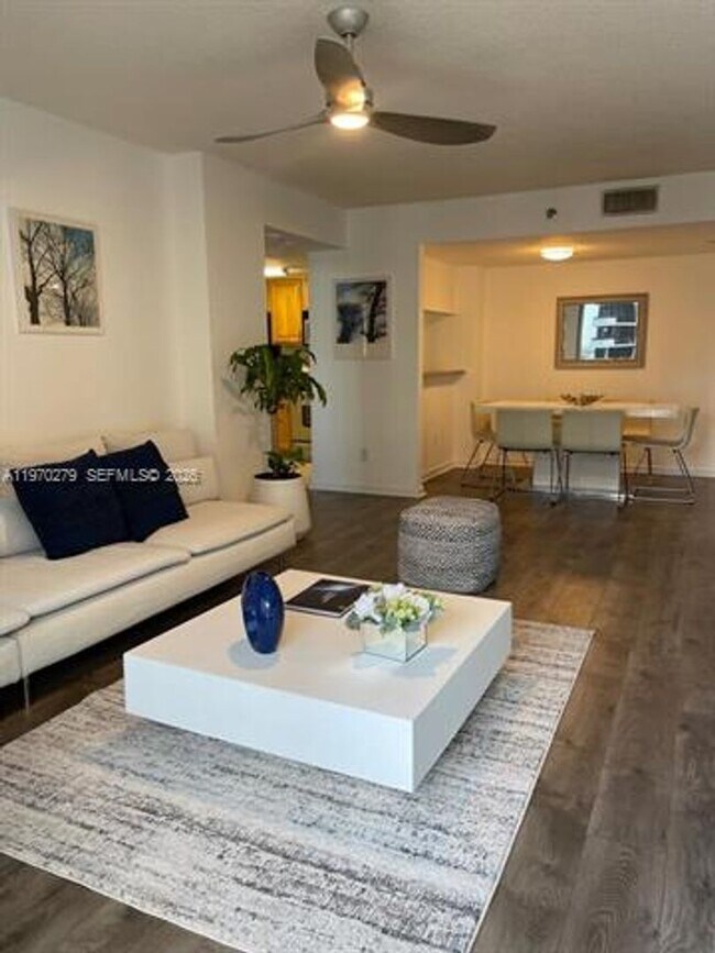 Building Photo - 770 Claughton Island Dr