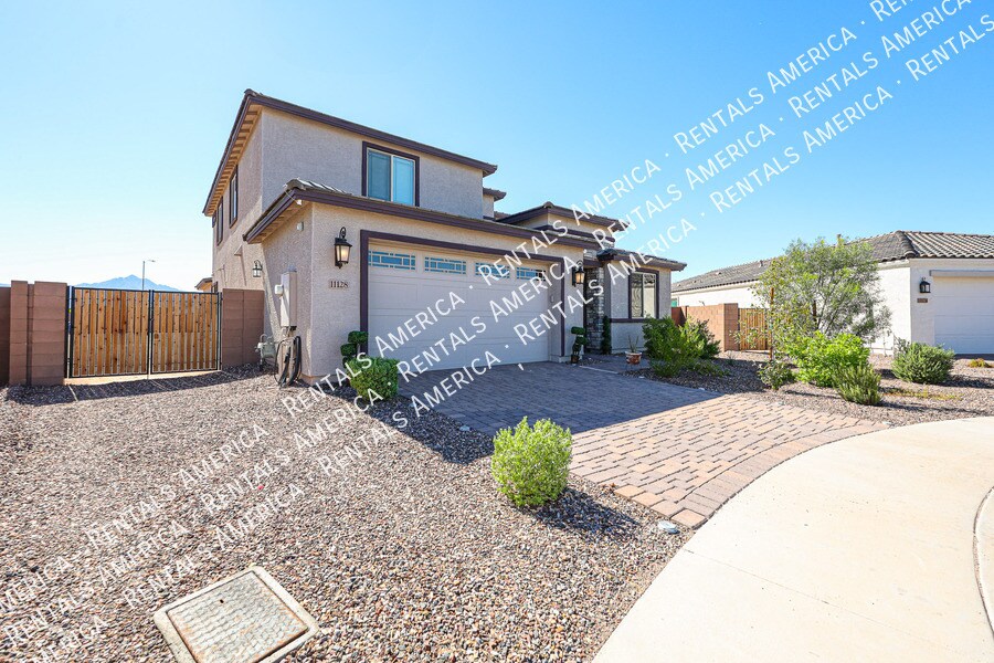 Building Photo - 11128 S 54th Ln