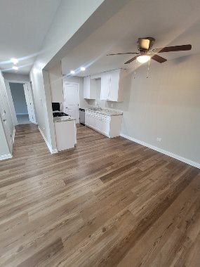 Building Photo - 416 E Bailey Rd