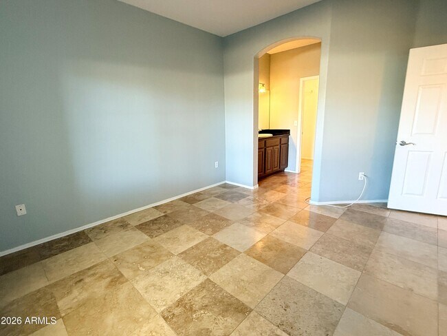 Building Photo - 5335 E Shea Blvd