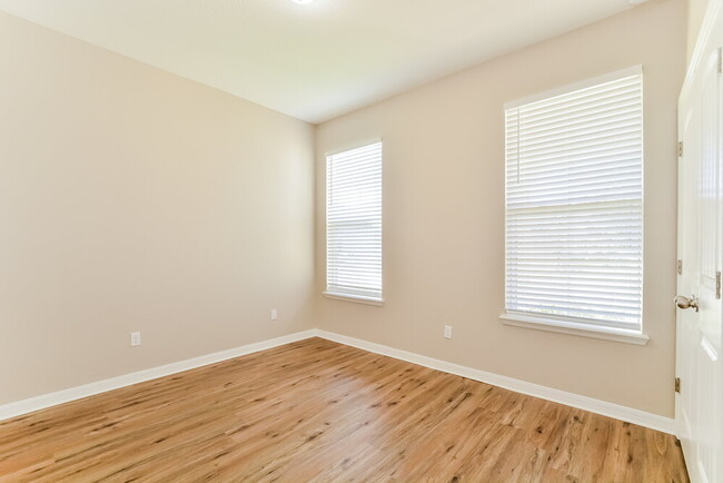 Building Photo - 3209 Olivia Breeze Dr