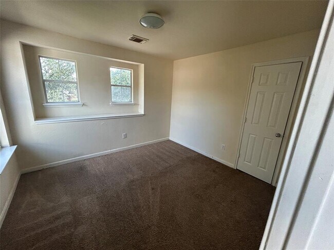 Building Photo - 8131 Tassel Field Ln