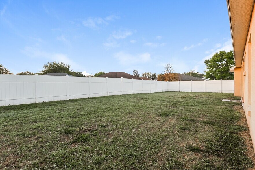 Building Photo - 1710 James Pointe Dr
