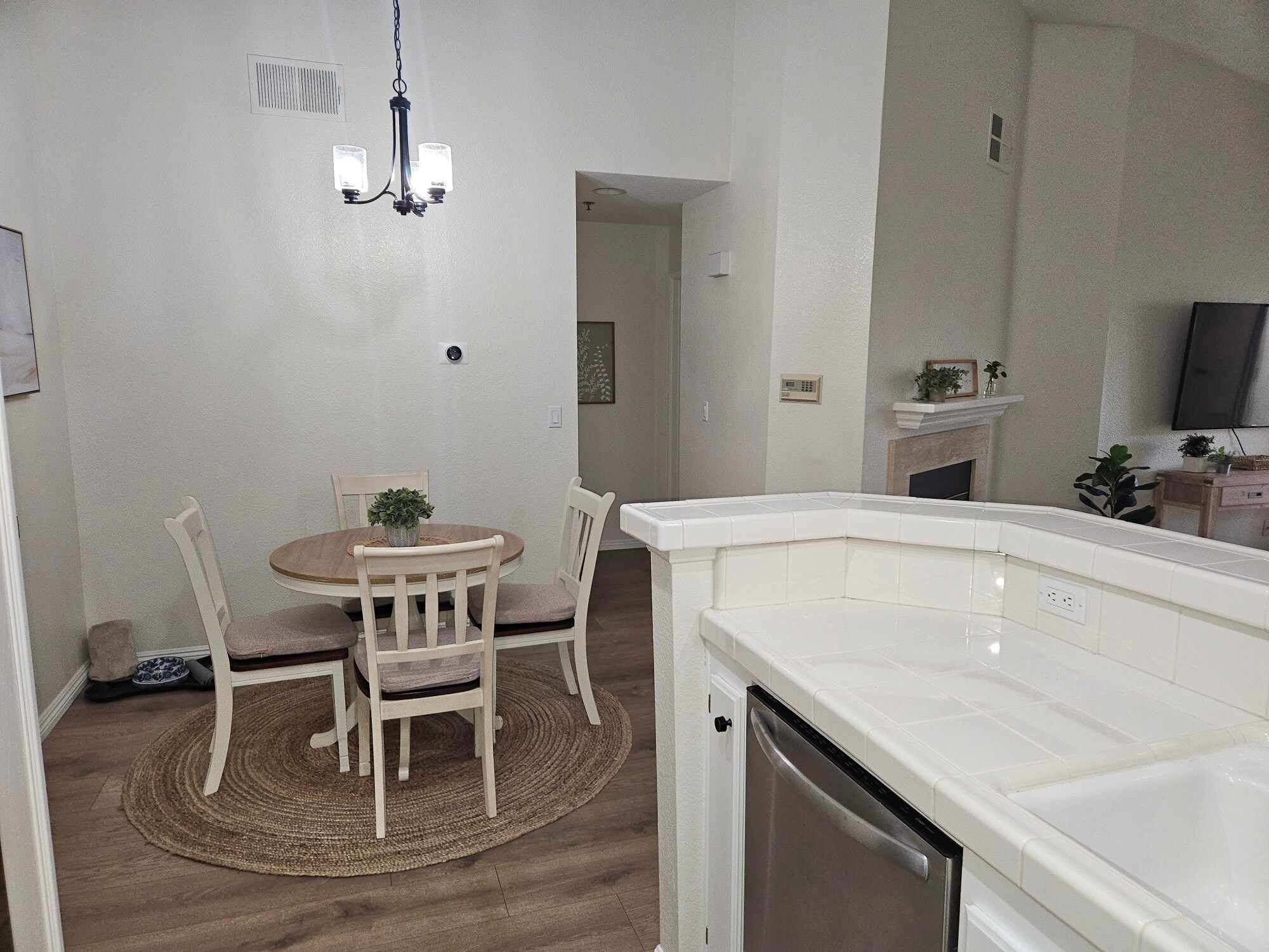 Building Photo - 631 Oak Run Trl