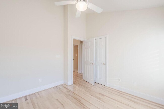 Building Photo - 2303 Sawtooth Oak Ct