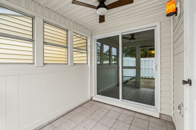 Building Photo - 3574 Evergreen Way