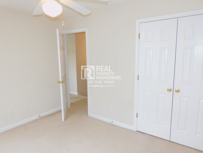 Building Photo - *NW High School* Lovely 4BR/2.5BA Home off...