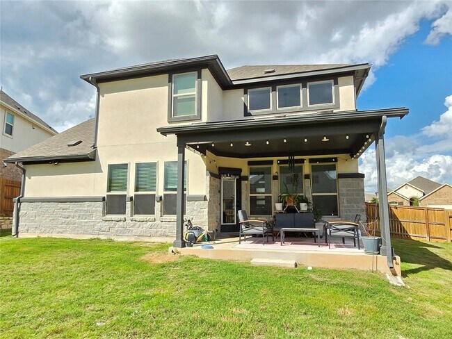 Building Photo - 124 Mission Oaks Dr