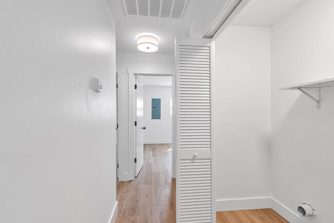 Building Photo - 374 Union Chapel Church Rd