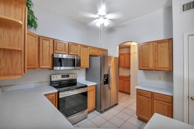 Building Photo - 8951 E Red Mountain Ln