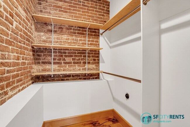 Building Photo - Intimate Super-Lux Home in Zen Garden Sett...