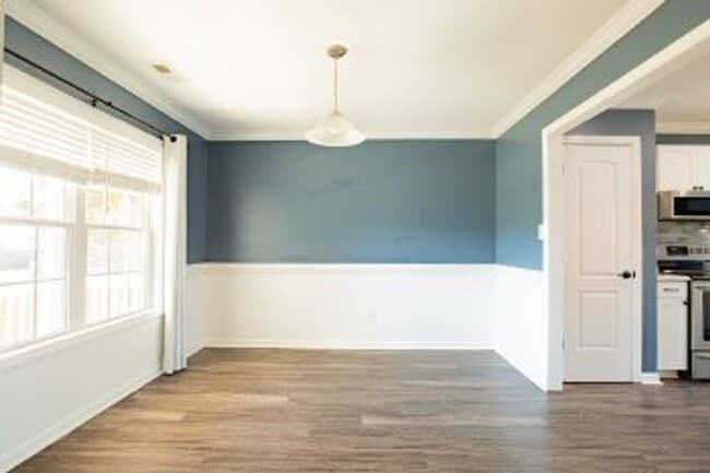 Building Photo - 111 Harvest Moon Dr