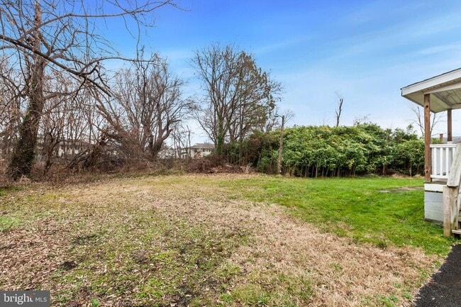 Building Photo - 27 E Bel Air Ave