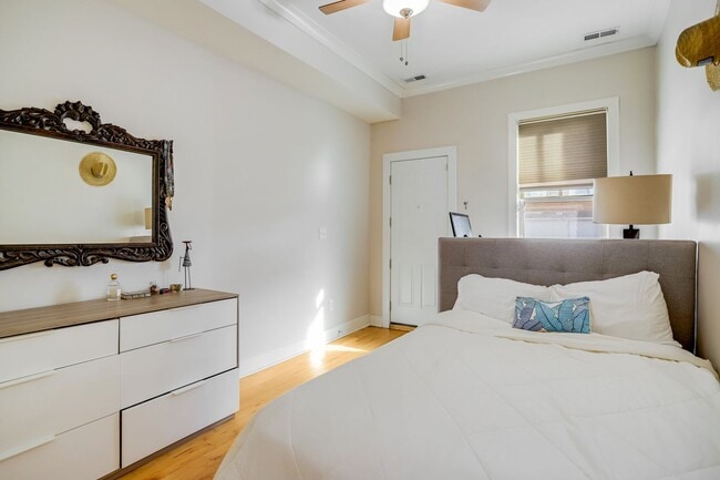 Building Photo - Live Bright in Shaw: Your Perfect One-Bedroom Awaits