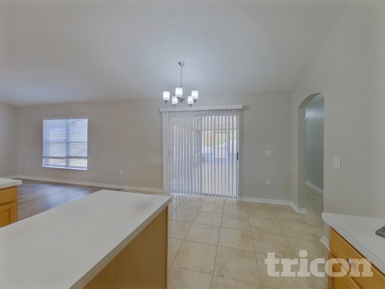 Building Photo - 921 Jayhil Dr