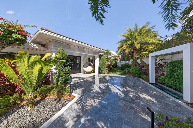 Building Photo - 3109 NE 42nd Ct